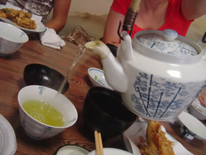 Chien,%20Michael_Pouring%20Tea